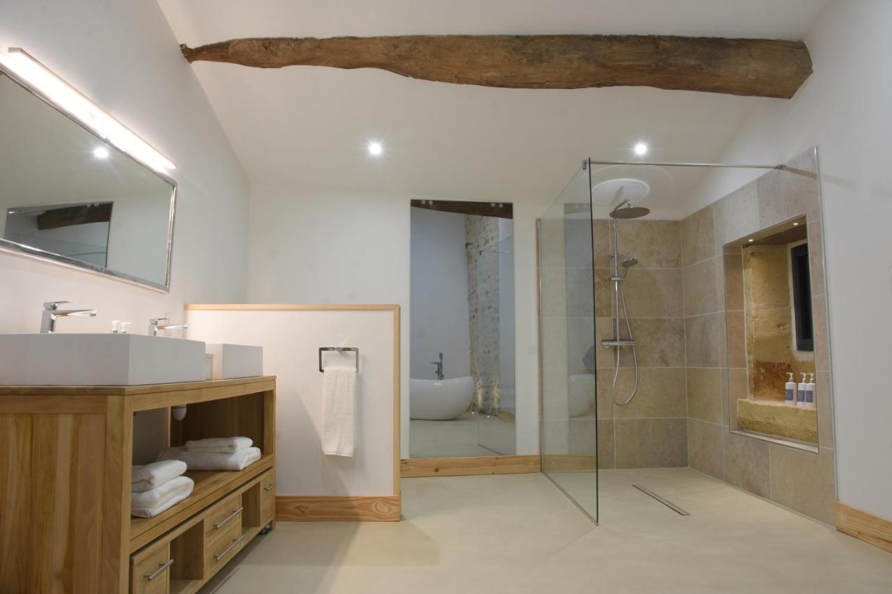 Girauderies Chambres D'Hotes/B+B Floirac  외부 사진