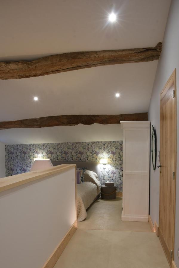Girauderies Chambres D'Hotes/B+B Floirac  외부 사진