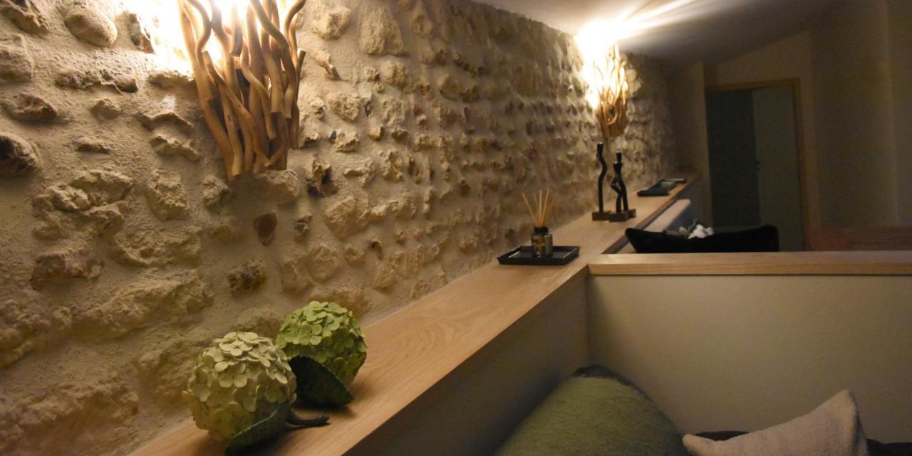 Girauderies Chambres D'Hotes/B+B Floirac  외부 사진