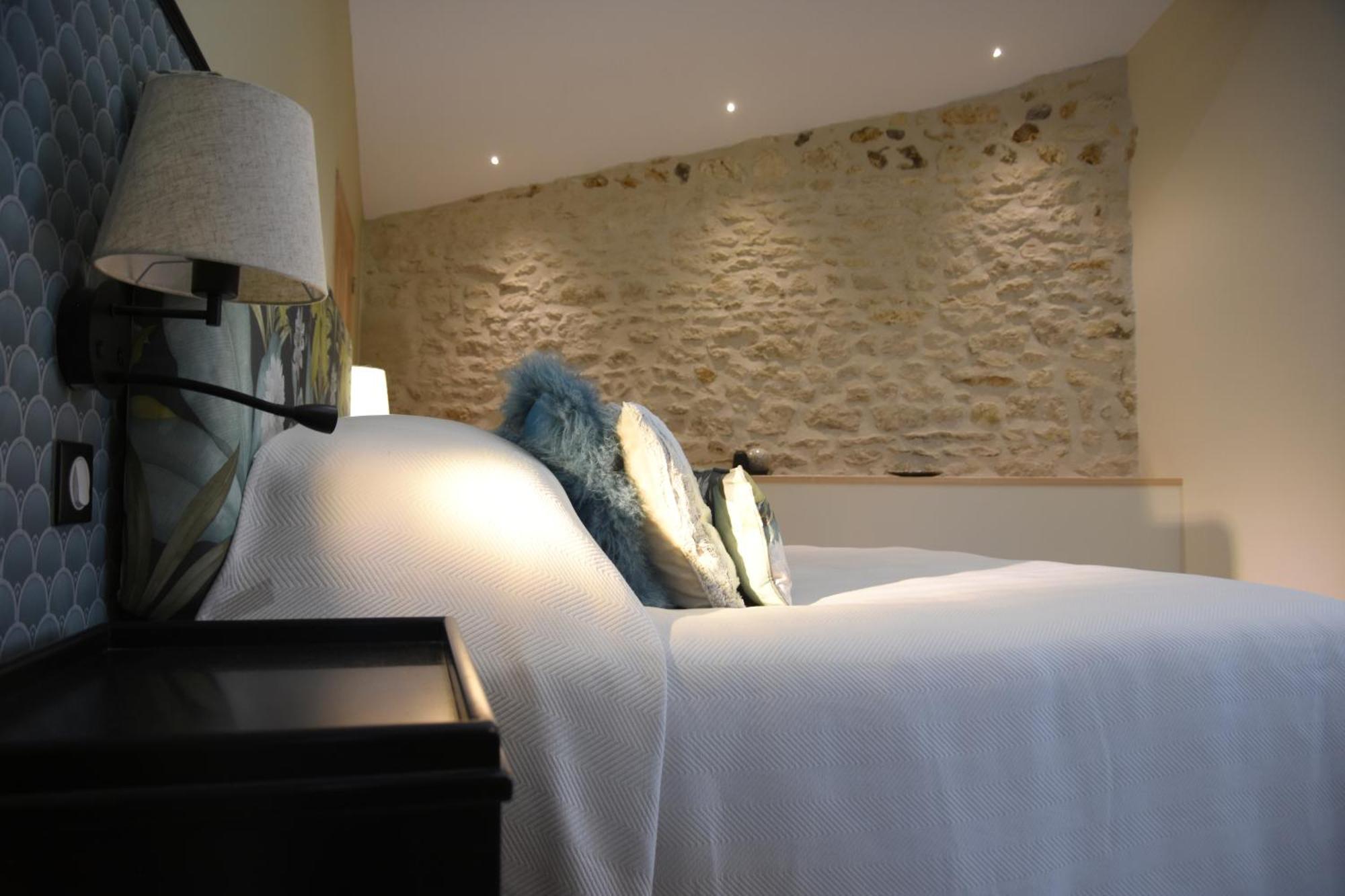 Girauderies Chambres D'Hotes/B+B Floirac  객실 사진